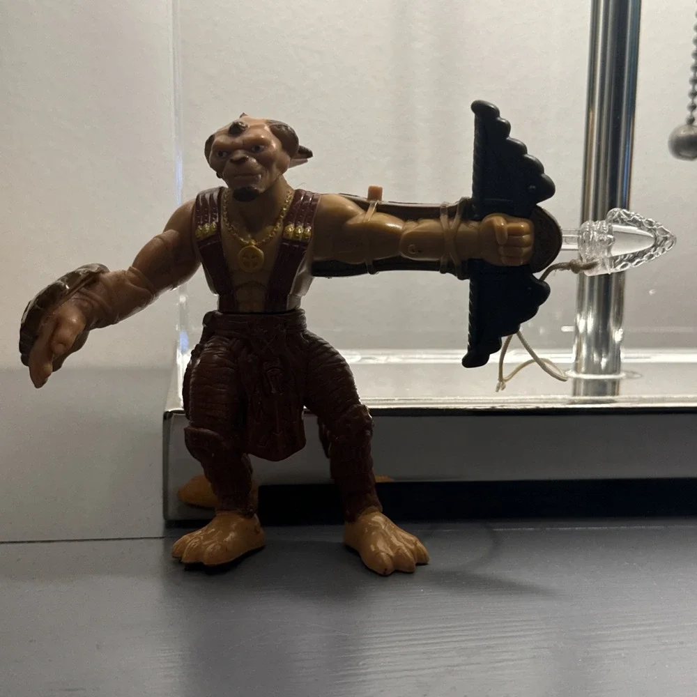 Dreamworks Archer Leader Of The Gorgonites‎ Small Soldiers Figure 4